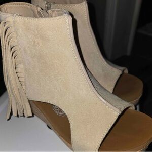 Very G Tan Wedge Fringe Booties